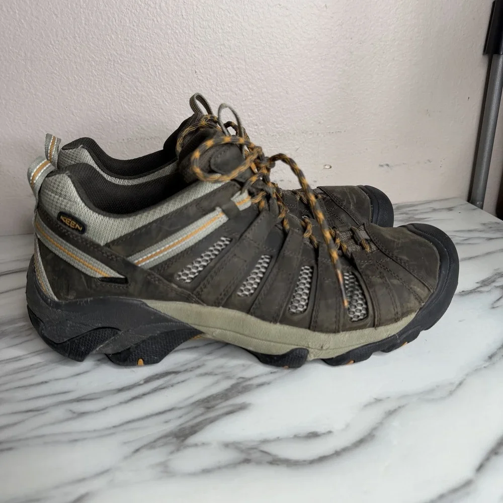 KEEN Voyageur Mid Hiking Boots Men's Size 11.5 M Brown Waterproof Outdoors